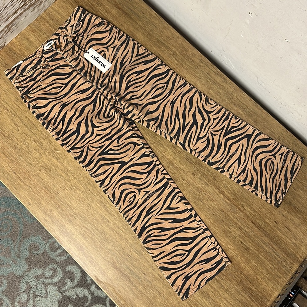 Wrangler nwt Tiger print tan black denim Wild West high rise straight crop jeans - Picture 7 of 11